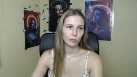 Snapshot of stranger_giirl chatting on 08-03-26, 11:37 Amalia online show from 08-03-26, 11:37