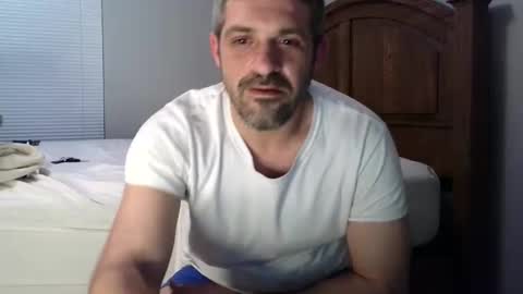 strangeratnight87 online show from 04-02-26, 04:21