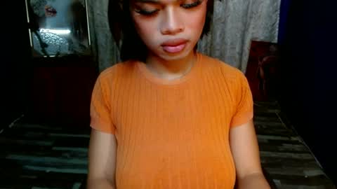 Snapshot of strawberry_kisses143 chatting on 06-28-26, 12:27 strawberry_kisses143 online show from 06-28-26, 12:27