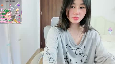 Snapshot of strawberry_loveee chatting on 02-11-26, 05:12 strawberry_loveee online show from 02-11-26, 05:12