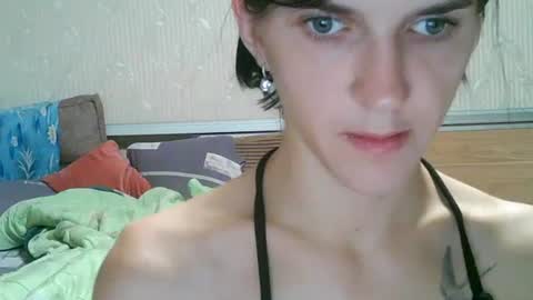 Strawberry Storm online show from 09-29-25, 08:35