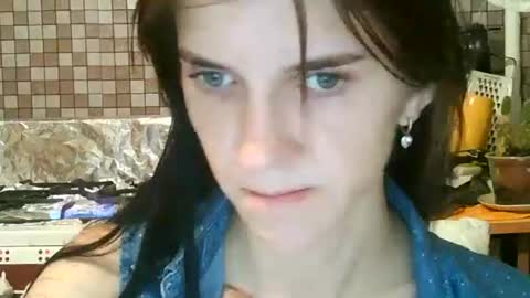 Strawberry Storm online show from 10-16-25, 12:22