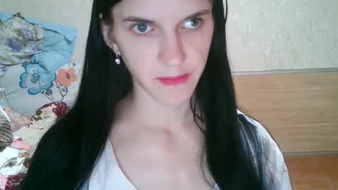 Strawberry Storm online show from 04-04-26, 04:15