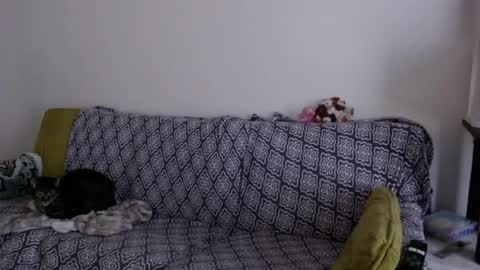 Strawberrylotsacake online show from 04-23-26, 12:15