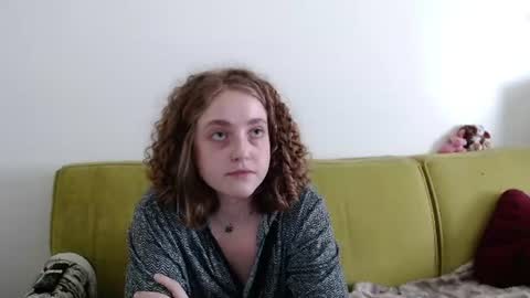 Strawberrylotsacake online show from 06-12-26, 07:02