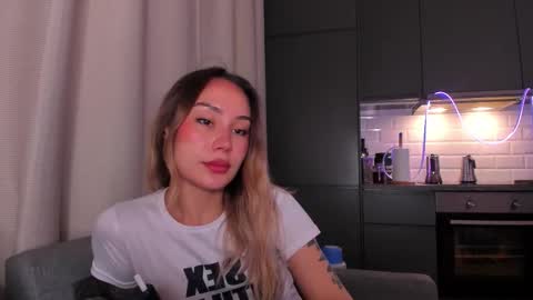 Tati and Lola online show from 11-13-25, 10:25