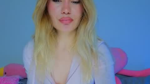 Tati and Lola online show from 03-28-26, 04:34