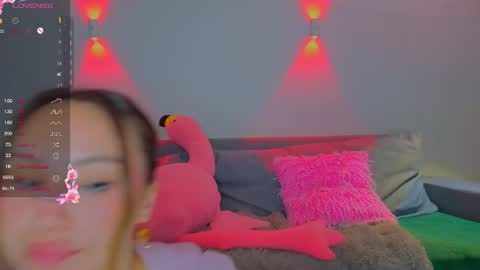 Snapshot of strawberrypie99 chatting on 05-16-26, 07:45 Tati and Lola online show from 05-16-26, 07:45