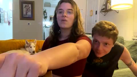 Snapshot of stringsandcurves chatting on 03-11-25, 01:26 StringsNCurves online show from 03-11-25, 01:26