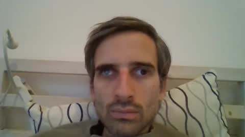 Snapshot of stroke1 chatting on 12-23-25, 07:39 stroke1 online show from 12-23-25, 07:39