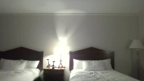 Snapshot of strokeherpokeher chatting on 06-15-26, 06:04 strokeherpokeher online show from 06-15-26, 06:04