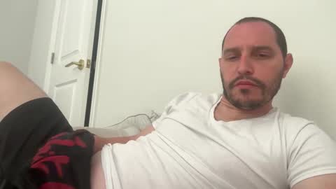Snapshot of strokejob23 chatting on 05-18-26, 01:06 strokejob23 online show from 05-18-26, 01:06
