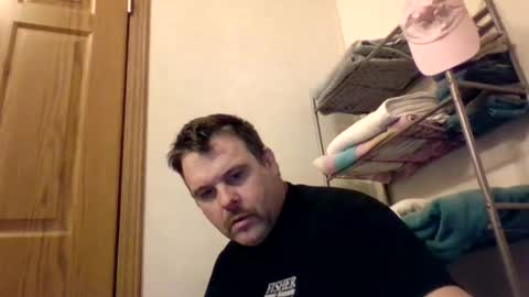 Snapshot of strokenmycock78 chatting on 03-21-26, 03:59 strokenmycock78 online show from 03-21-26, 03:59