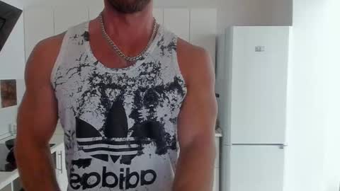 Strong Arni online show from 02-11-25, 08:37