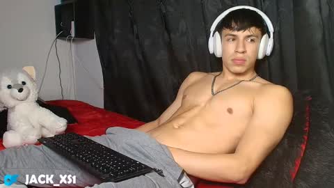 Snapshot of strong_jackxxx chatting on 11-06-25, 03:29 Daddy Jack online show from 11-06-25, 03:29