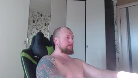 Snapshot of strongass18 chatting on 02-05-26, 11:04 Alex online show from 02-05-26, 11:04