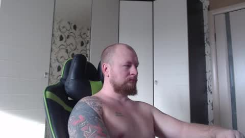 Snapshot of strongass18 chatting on 02-06-26, 09:01 Alex online show from 02-06-26, 09:01