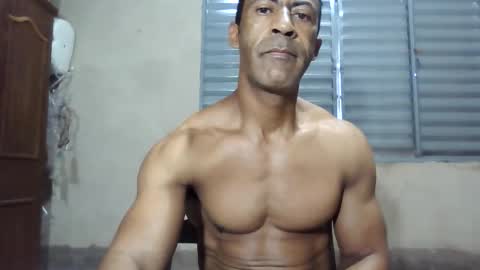 Snapshot of strongdaddyfantastic chatting on 02-15-26, 01:20 strongdaddyfantastic online show from 02-15-26, 01:20