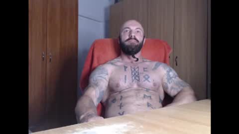 Snapshot of strongivan chatting on 06-17-26, 04:15 StrongIvan online show from 06-17-26, 04:15