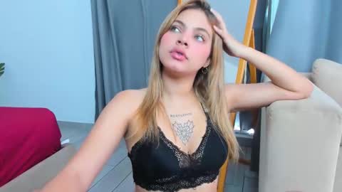 Strong Couple online show from 11-20-25, 07:57