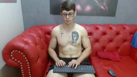 stuart_white online show from 10-09-25, 01:42