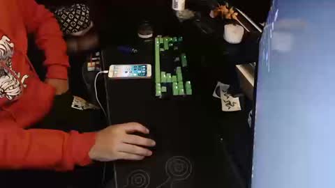 Snapshot of stud69861714 chatting on 10-13-25, 09:09 stud69861714 online show from 10-13-25, 09:09