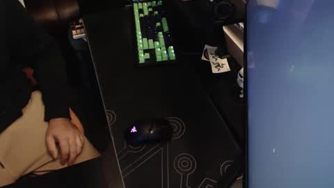 Snapshot of stud69861714 chatting on 10-19-25, 06:14 stud69861714 online show from 10-19-25, 06:14