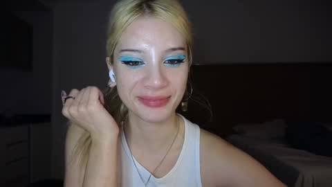 Sofa online show from 03-13-26, 11:44