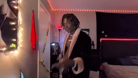 Snapshot of suavechocolatecity chatting on 09-14-25, 10:42 Hot Chocolate online show from 09-14-25, 10:42