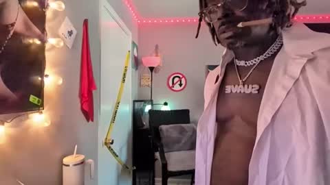 Snapshot of suavechocolatecity chatting on 11-23-25, 08:08 Hot Chocolate online show from 11-23-25, 08:08