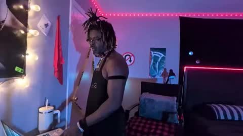 Snapshot of suavechocolatecity chatting on 11-29-25, 10:51 Hot Chocolate online show from 11-29-25, 10:51