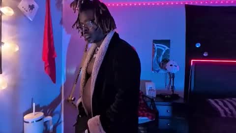 Snapshot of suavechocolatecity chatting on 12-04-25, 02:54 Hot Chocolate online show from 12-04-25, 02:54