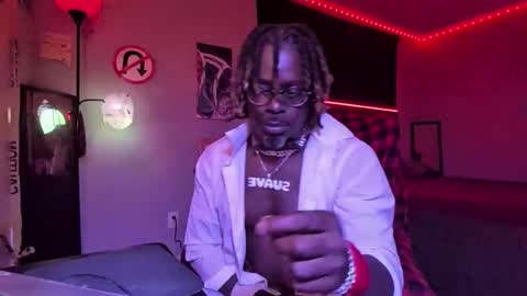 Snapshot of suavechocolatecity chatting on 12-23-25, 05:38 Hot Chocolate online show from 12-23-25, 05:38