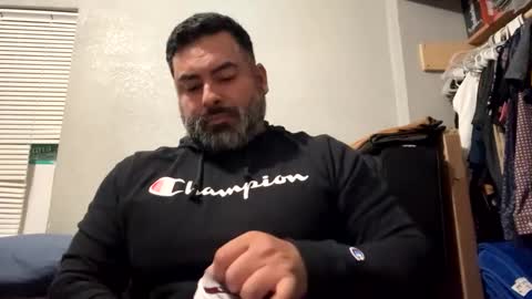 Snapshot of suavecito67 chatting on 02-04-25, 07:40 suavecito67 online show from 02-04-25, 07:40