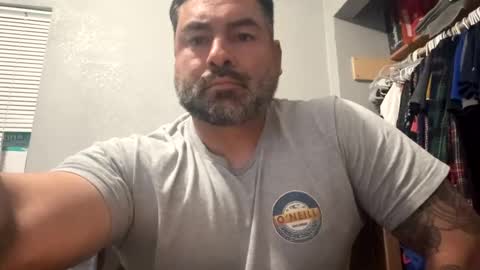 Snapshot of suavecito67 chatting on 02-11-25, 02:03 suavecito67 online show from 02-11-25, 02:03