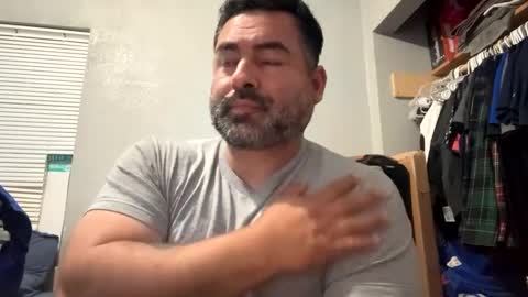 Snapshot of suavecito67 chatting on 02-14-25, 01:02 suavecito67 online show from 02-14-25, 01:02