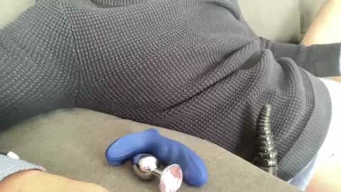 Snapshot of subalex1 chatting on 02-28-25, 01:36 alex online show from 02-28-25, 01:36