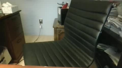 Snapshot of subballsboy chatting on 01-21-25, 12:39 subballsboy online show from 01-21-25, 12:39