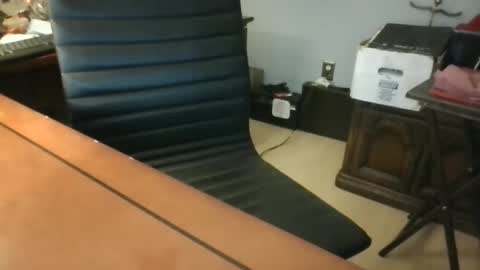 Snapshot of subballsboy chatting on 01-23-25, 01:02 subballsboy online show from 01-23-25, 01:02