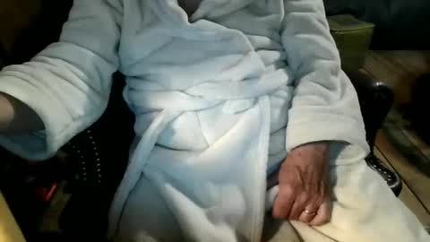 Snapshot of subballsboy chatting on 03-12-25, 12:04 subballsboy online show from 03-12-25, 12:04