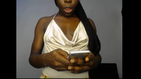 Snapshot of subirababy chatting on 05-20-26, 05:52 subira online show from 05-20-26, 05:52