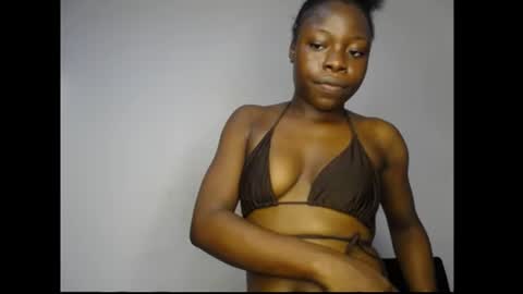 Snapshot of subirababy chatting on 06-10-26, 07:02 subira online show from 06-10-26, 07:02
