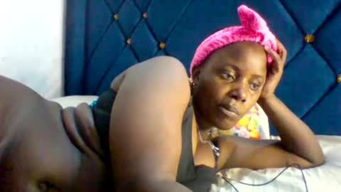 submissive_slut001 online show from 11-22-25, 12:04