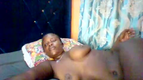 submissive_slut001 online show from 01-14-26, 07:36