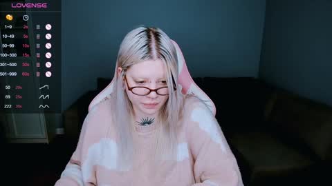 succubus_leslie online show from 01-03-25, 02:43