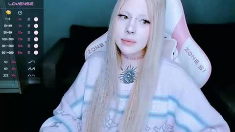 succubus_leslie online show from 12-14-25, 01:44