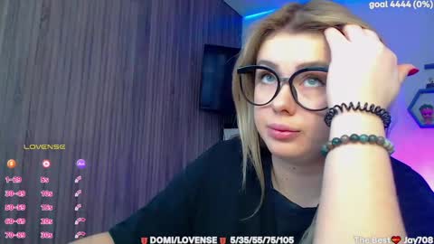 Snapshot of suchcute_ chatting on 02-18-26, 04:08 suchcute_ online show from 02-18-26, 04:08