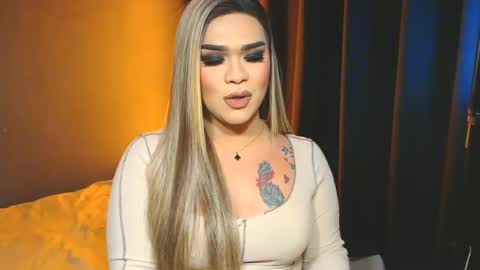 Snapshot of suckablecockoffreya chatting on 01-16-25, 06:37 JADE ELYSE online show from 01-16-25, 06:37