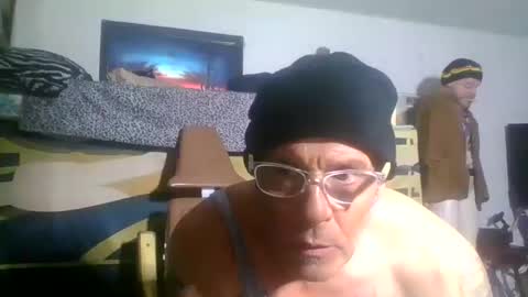 SUCKITU812 online show from 10-10-25, 09:36