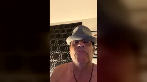 Snapshot of suckitu812 chatting on 03-29-26, 07:08 SUCKITU812 online show from 03-29-26, 07:08